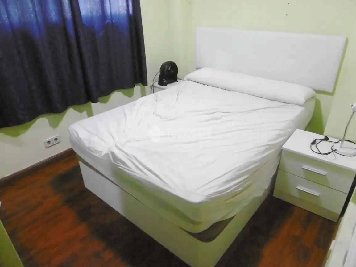Bedroom of Flat for rent in Madrid  with Air Conditioner and Furnished