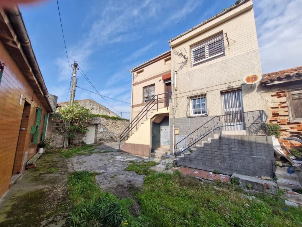 Vista exterior de Casa o chalet en venta en Santander con Trastero