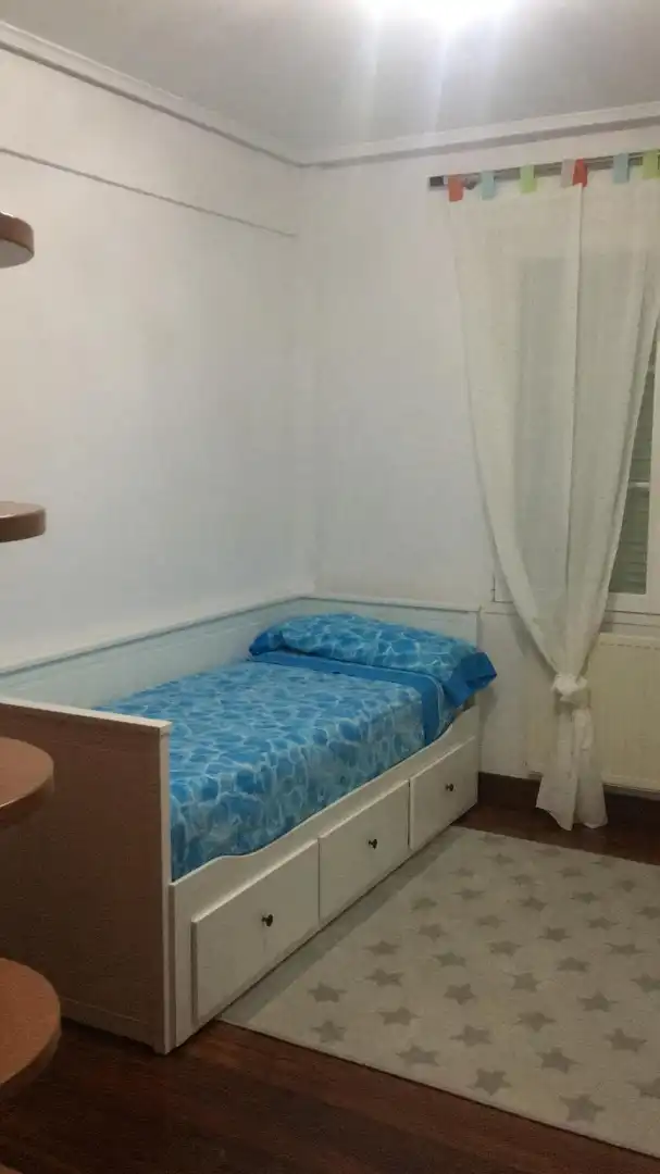 Habitación de Casa adosada en venta en Alonsotegi con Calefacción, Jardín privado y Trastero