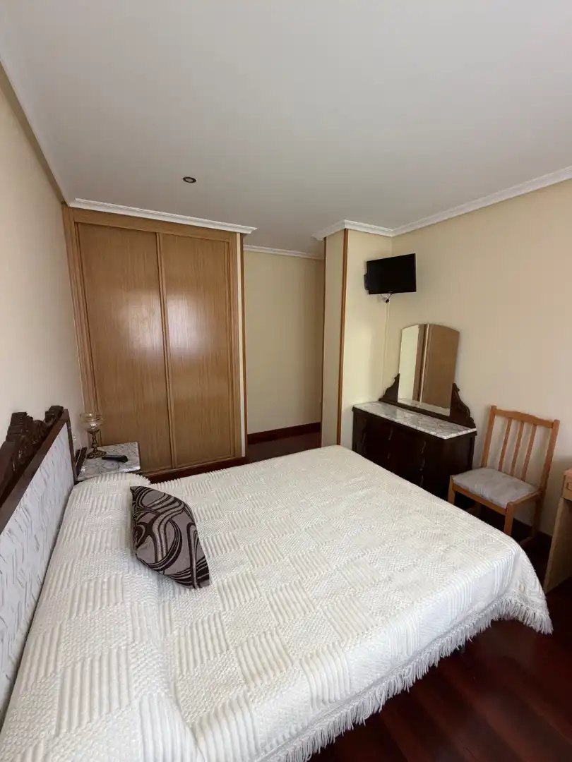 Appartement avec ascenseur à louer à As Lagoas, imagen 2