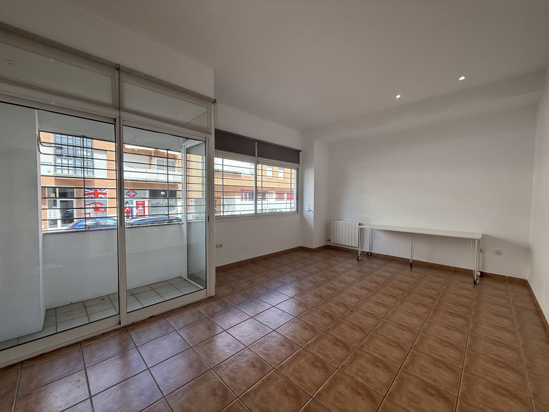 Planta baja en venta en Girona Capital con Calefacción y Balcón