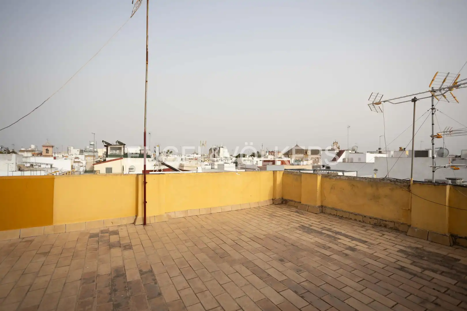 Flat with terrace to rent in Casco Antiguo, imagen 64