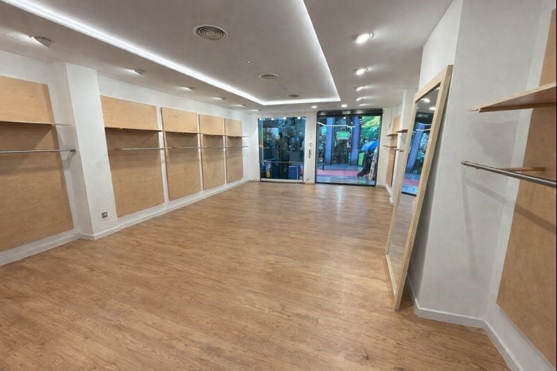 Local de lloguer en Girona Capital amb Aire condicionat