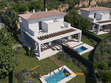 Maison mitoyenne avec balcon à vendre à Avenida Geranis, dels 108
