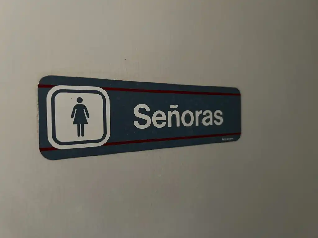 Badezimmer von Fabrikhallen zur Miete in A Coruña Capital 