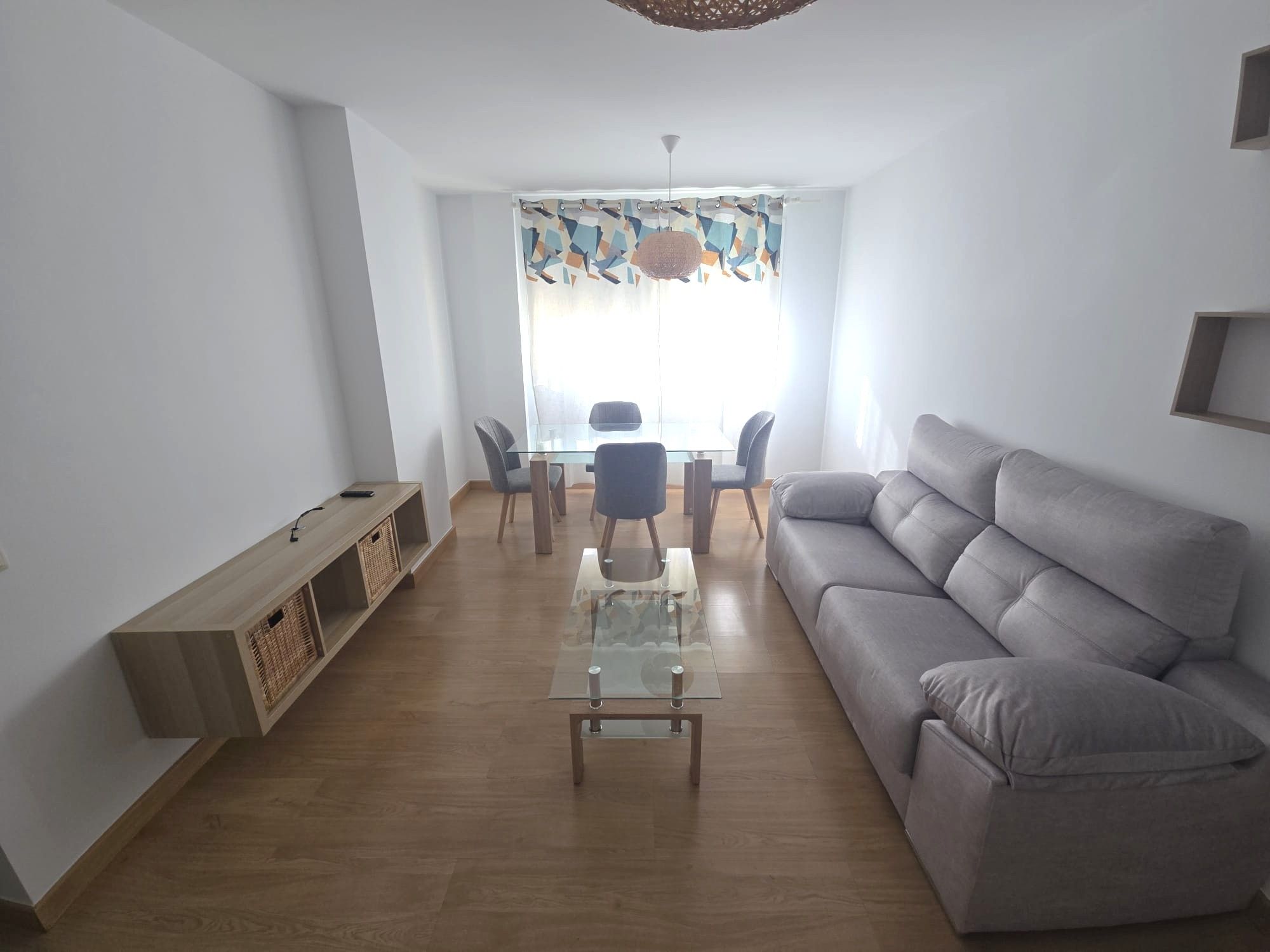 Sala de estar de Piso de alquiler en Cáceres Capital con Aire acondicionado, Calefacción y Trastero
