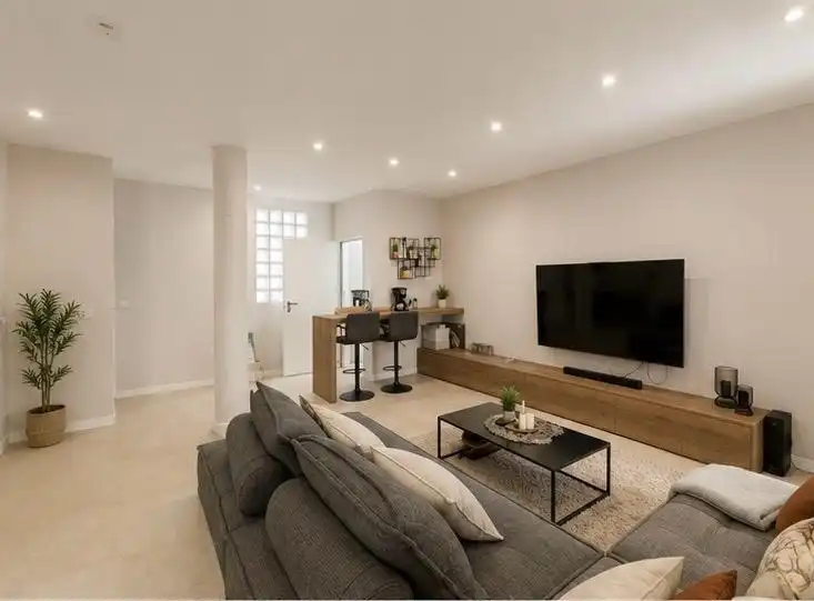 Sala de estar de Casa adosada de alquiler en Finestrat con Aire acondicionado, Jardín privado y Terraza