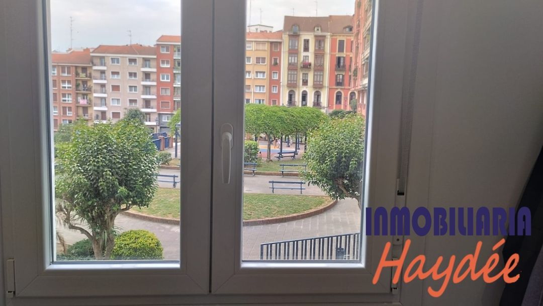 Exterior view of Flat for sale in Portugalete  with Heating