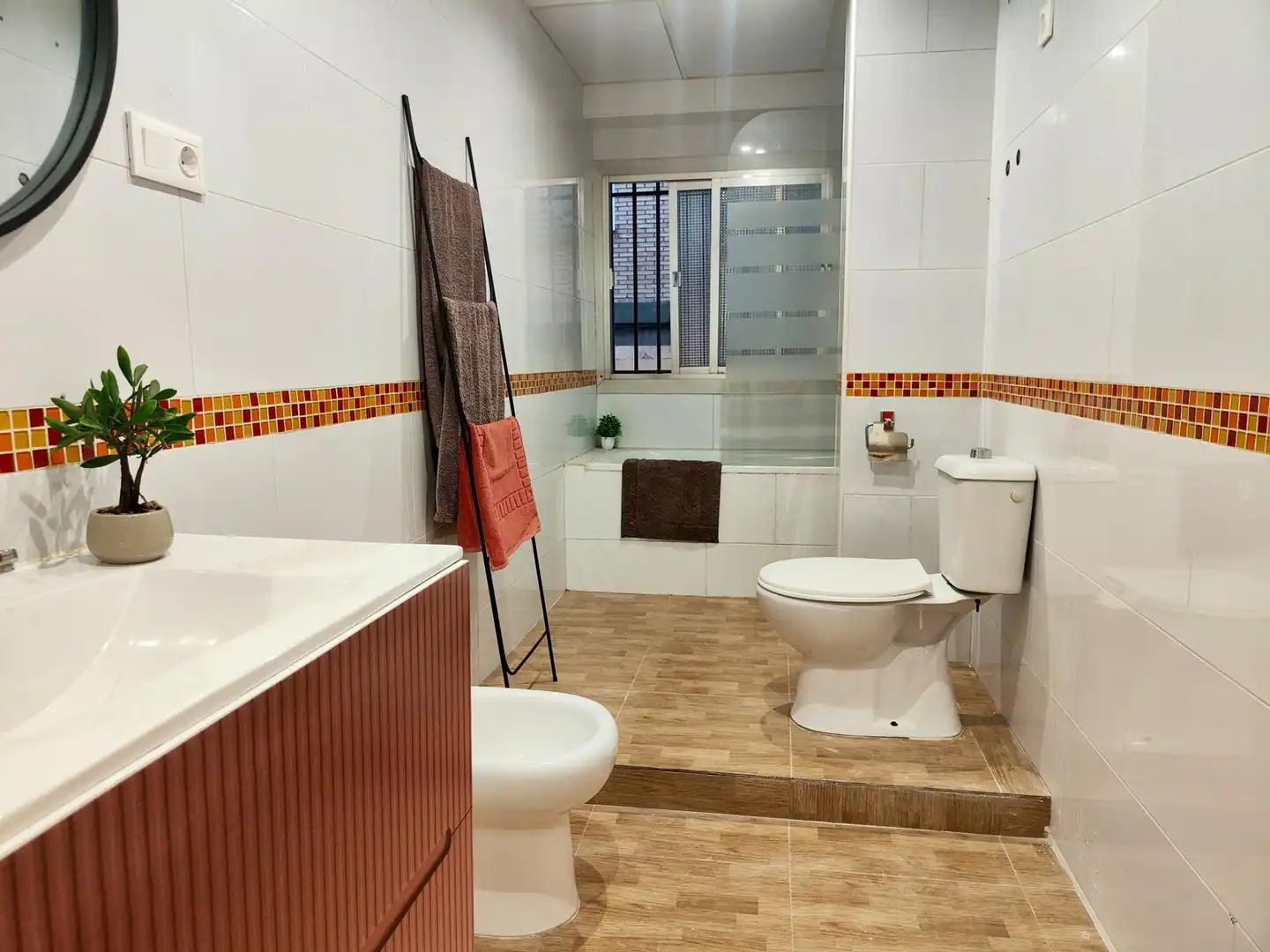 Bathroom of Flat for sale in Almería  with Terrace
