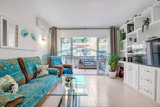 Sala d'estar de Pis en venda en Calpe / Calp amb Aire condicionat i Terrassa
