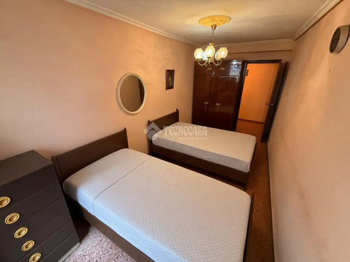 Habitación de Piso en venta en Zaragoza