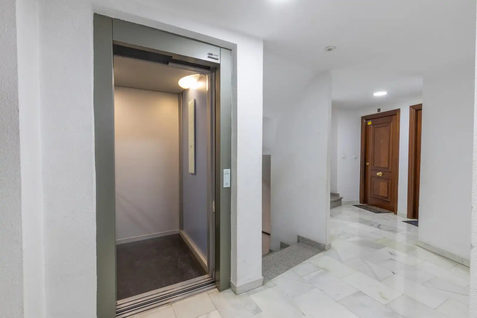 Flat for sale in Churriana de la Vega  with Air Conditioner, Terrace and Balcony