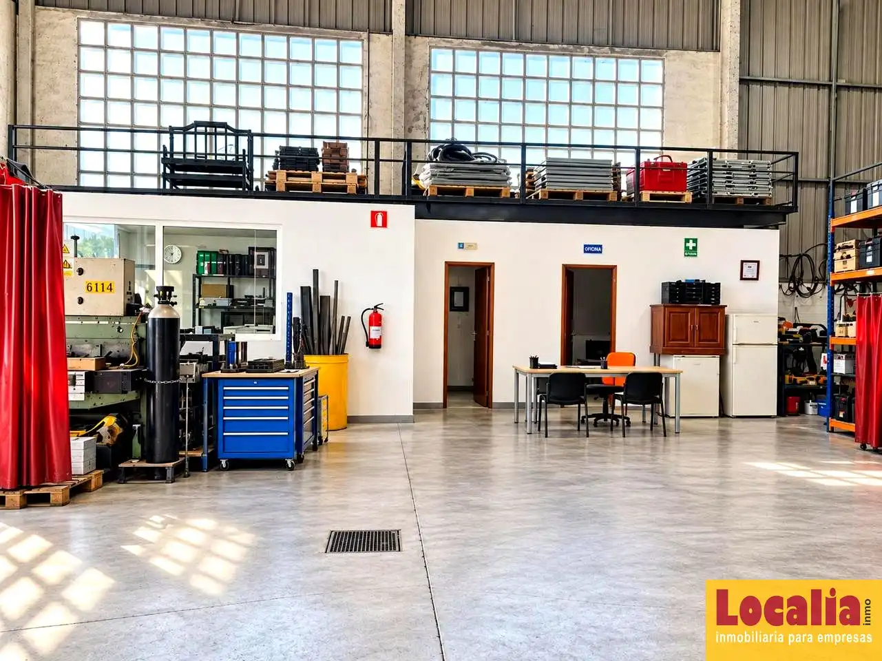 Nau industrial de lloguer a Los Corrales de Buelna
