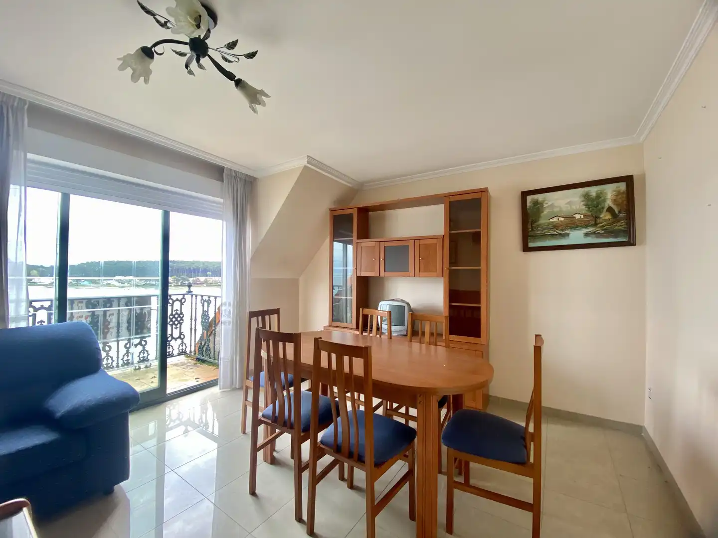 Dining room of Attic for sale in O Grove    with Parquet flooring, Terrace and Storage room