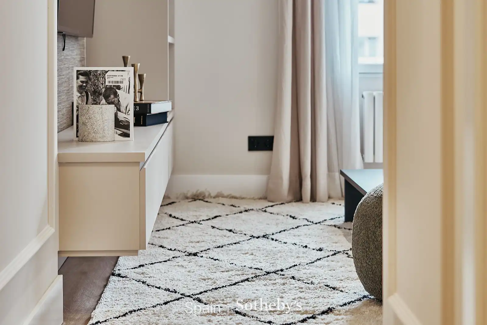 Schlafzimmer von Wohnungen zum Verkauf in Madrid mit Klimaanlage und Heizung