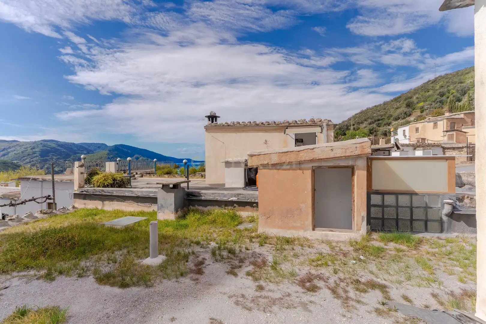 Exterior view of Houses for sale in Almegíjar  with Balcony