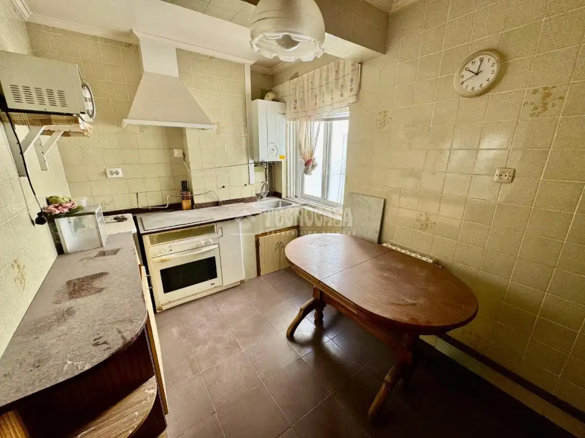 Cocina de Piso en venta en El Astillero   con Calefacción y Parquet