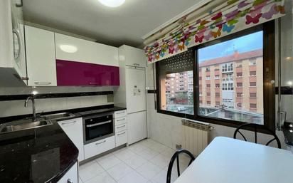 Kitchen of Flat for sale in Laudio / Llodio  with Heating and Storage room