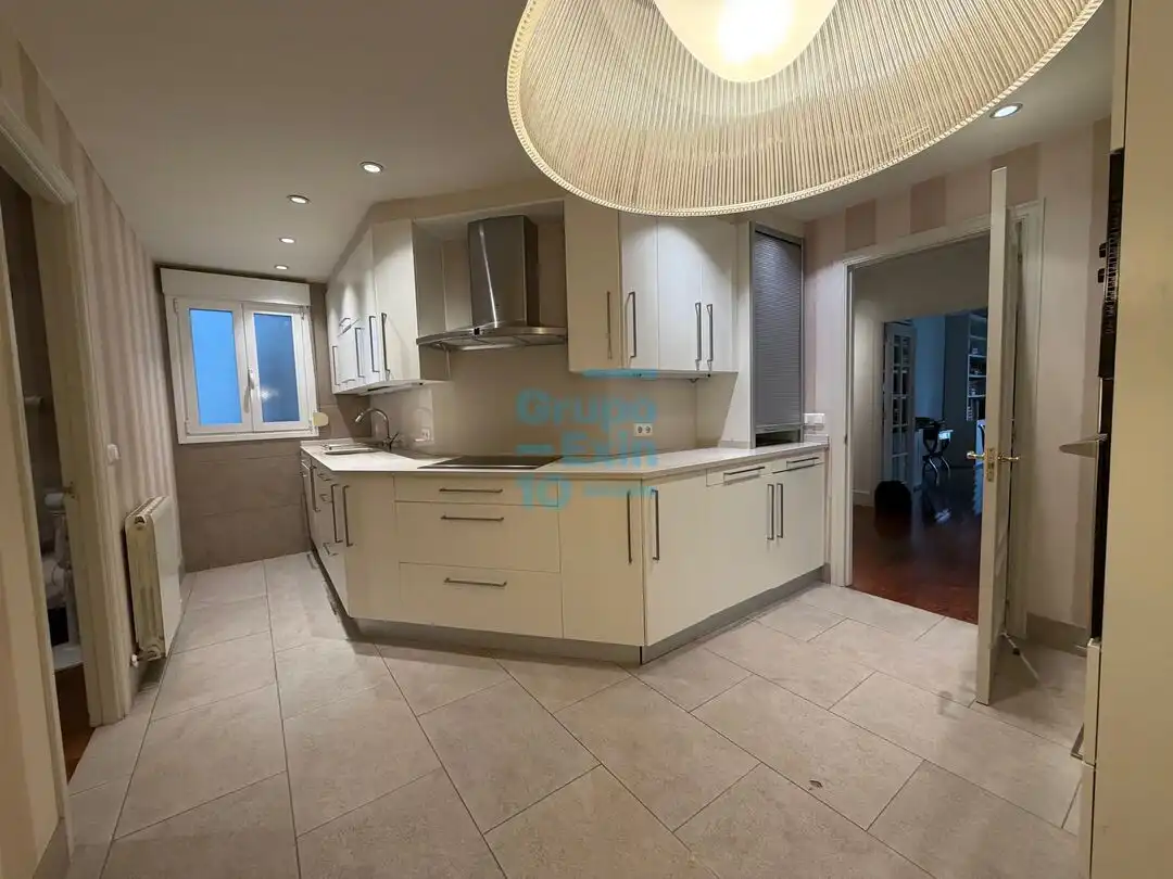 Flat for rent in Área Romántica