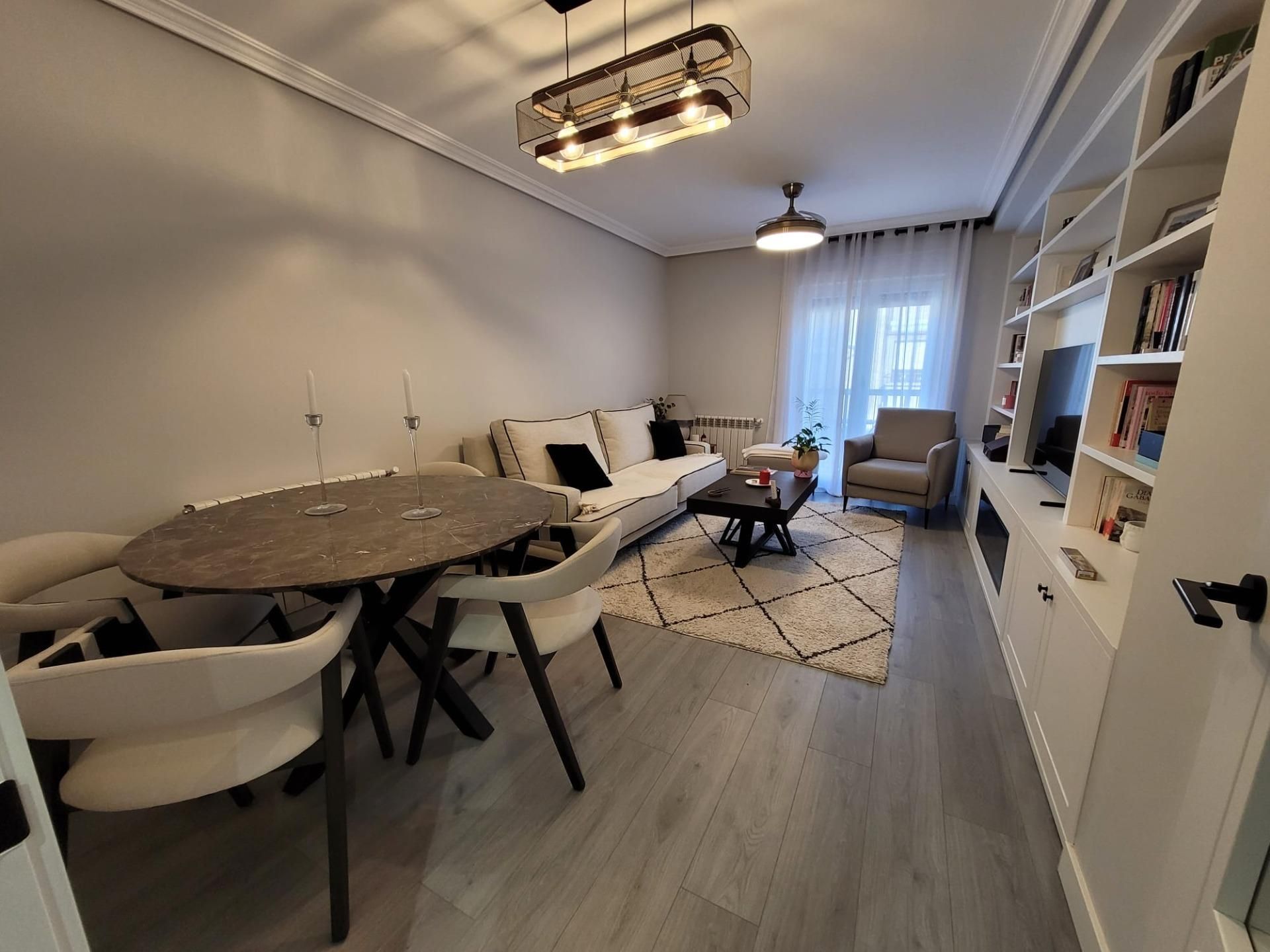 Sala de estar de Piso en venta en Salamanca Capital con Calefacción y Balcón