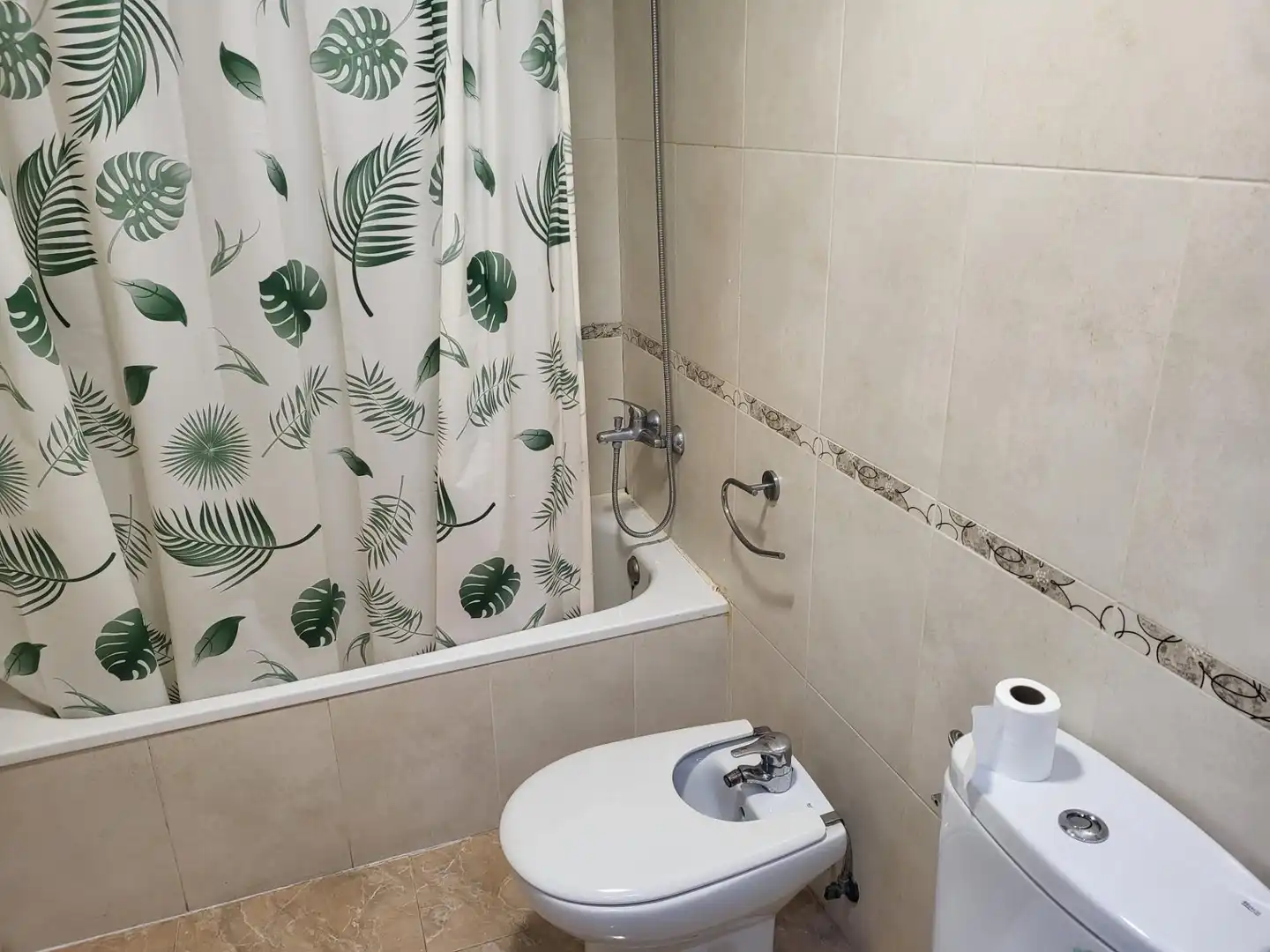Bathroom of Flat for sale in Vall d'Alba  with Terrace, Storage room and Furnished