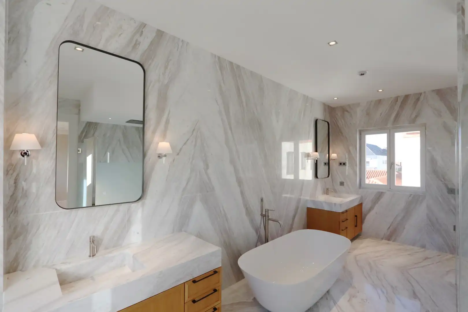 Baño de Ático en venta en Madrid con Aire acondicionado, Calefacción y Jardín privado