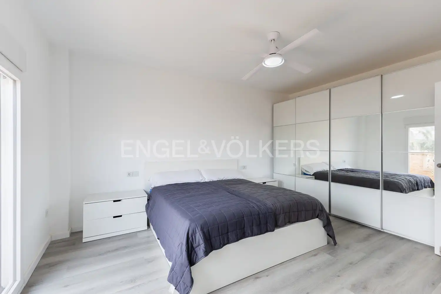 Bedroom of Houses for sale in L'Eliana  with Air Conditioner, Heating and Private garden