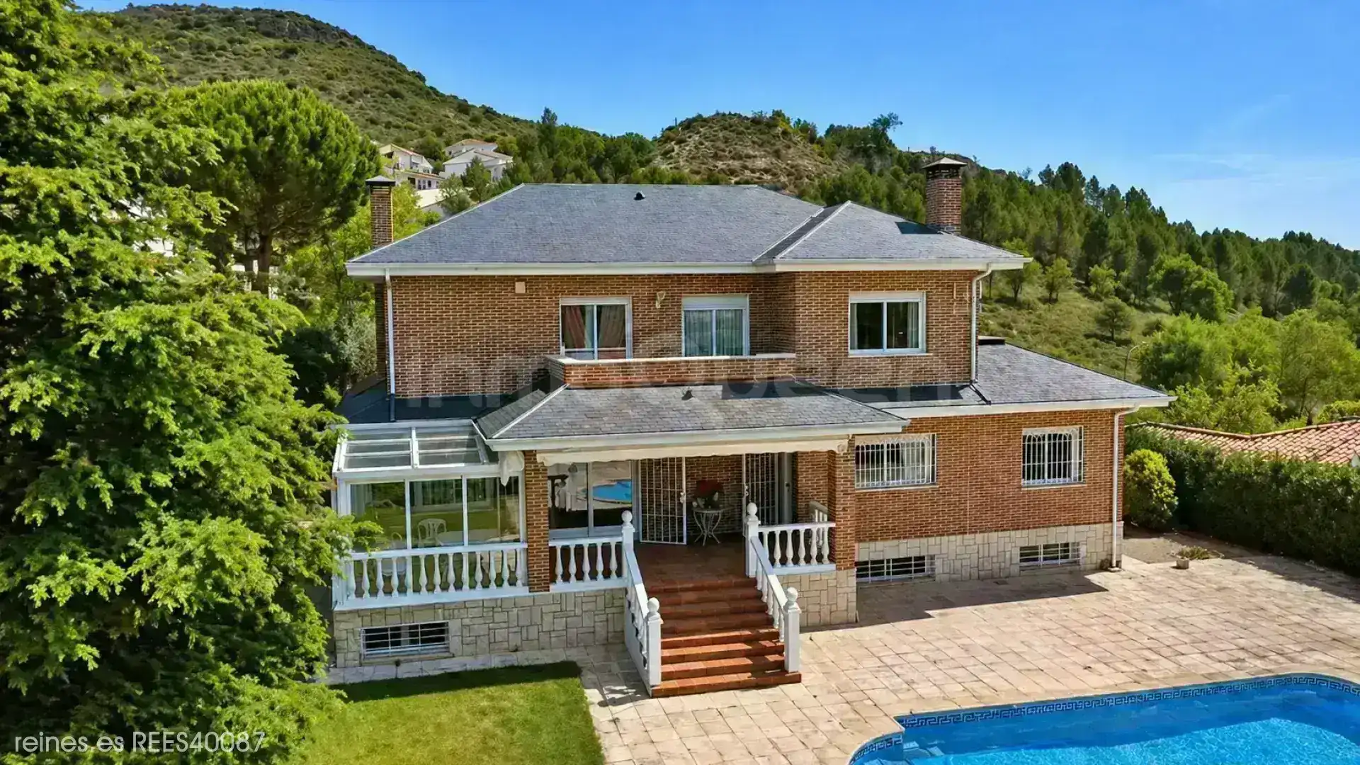 Vista exterior de Casa o chalet en venta en Villar del Olmo con Calefacción, Jardín privado y Terraza