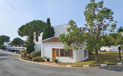 Exterior view of House or chalet for sale in Marbella  with Terrace and Balcony