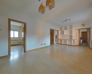 Living room of Flat for sale in  Madrid Capital  with Parquet flooring
