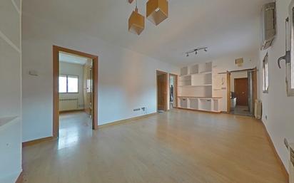Living room of Flat for sale in  Madrid Capital  with Parquet flooring