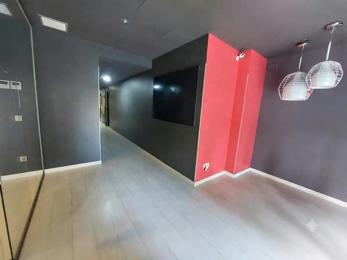 Local comercial en venta en Mercat, imagen 3
