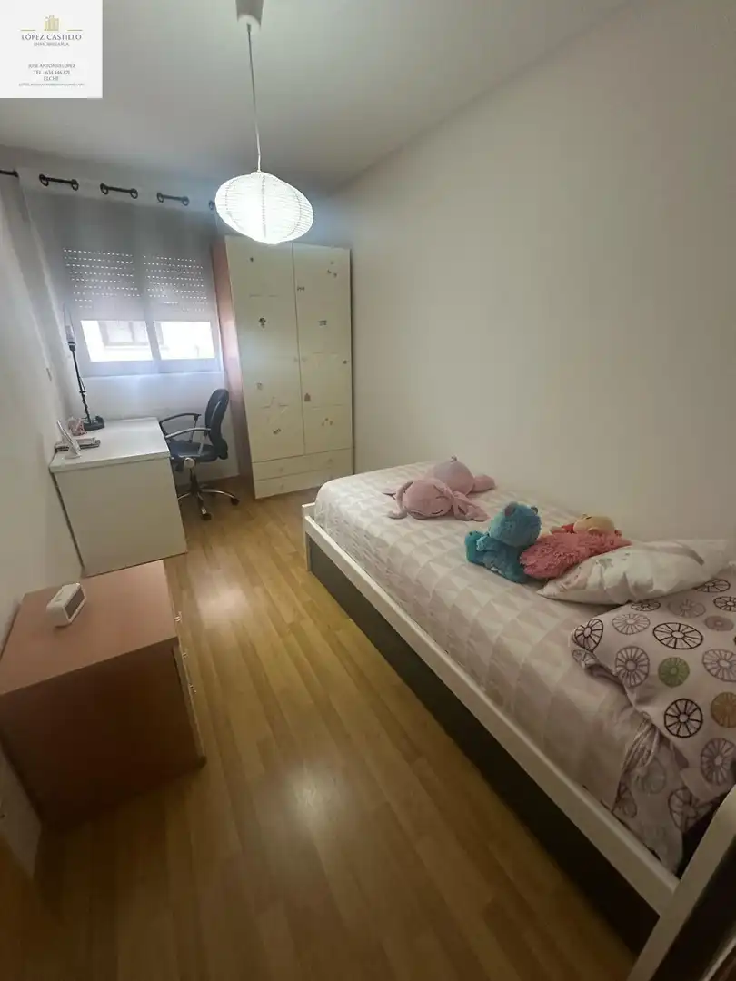 Dormitori de Pis en venda en Crevillent amb Piscina comunitària