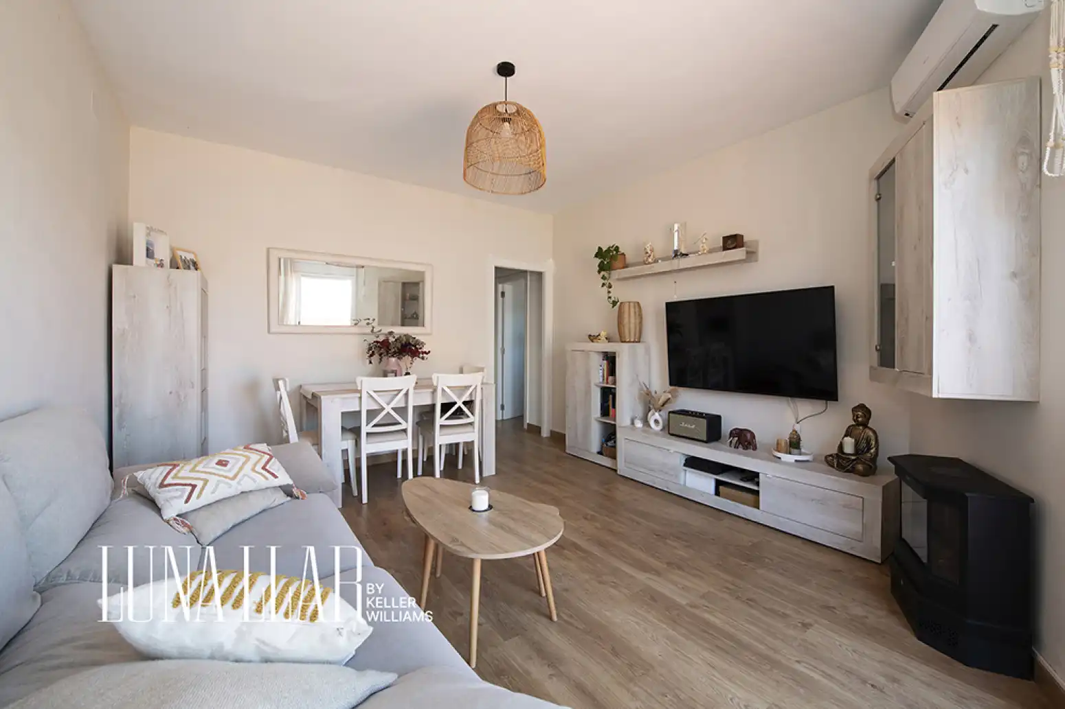 Living room of Attic for sale in Castelldefels  with Air Conditioner and Terrace