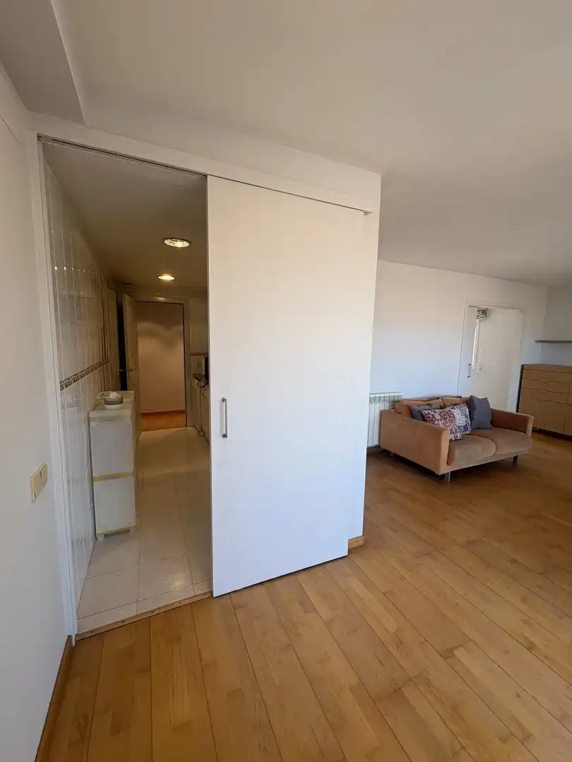 Flat for rent in DE LA CREU DE PALAU, Eixample Sud – Migdia