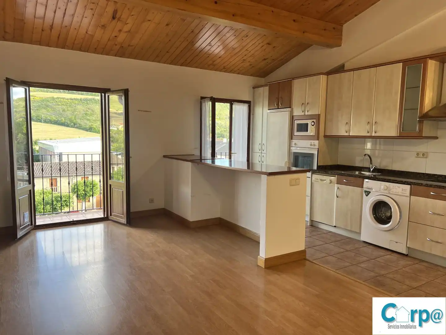 Kitchen of Flat for rent in Puente la Reina / Gares  with Heating, Parquet flooring and Balcony