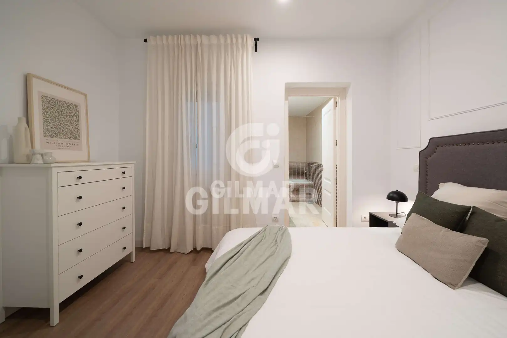Bedroom of Flat for sale in Madrid  with Heating