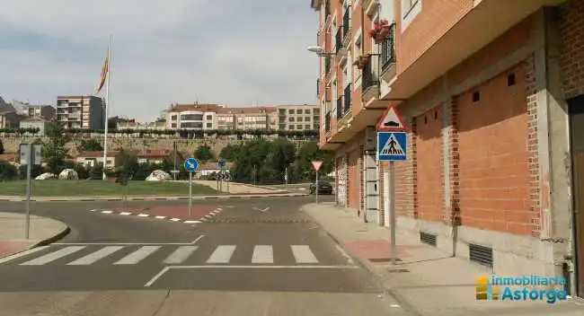 Local comercial de lloguer a A-6, imagen 5