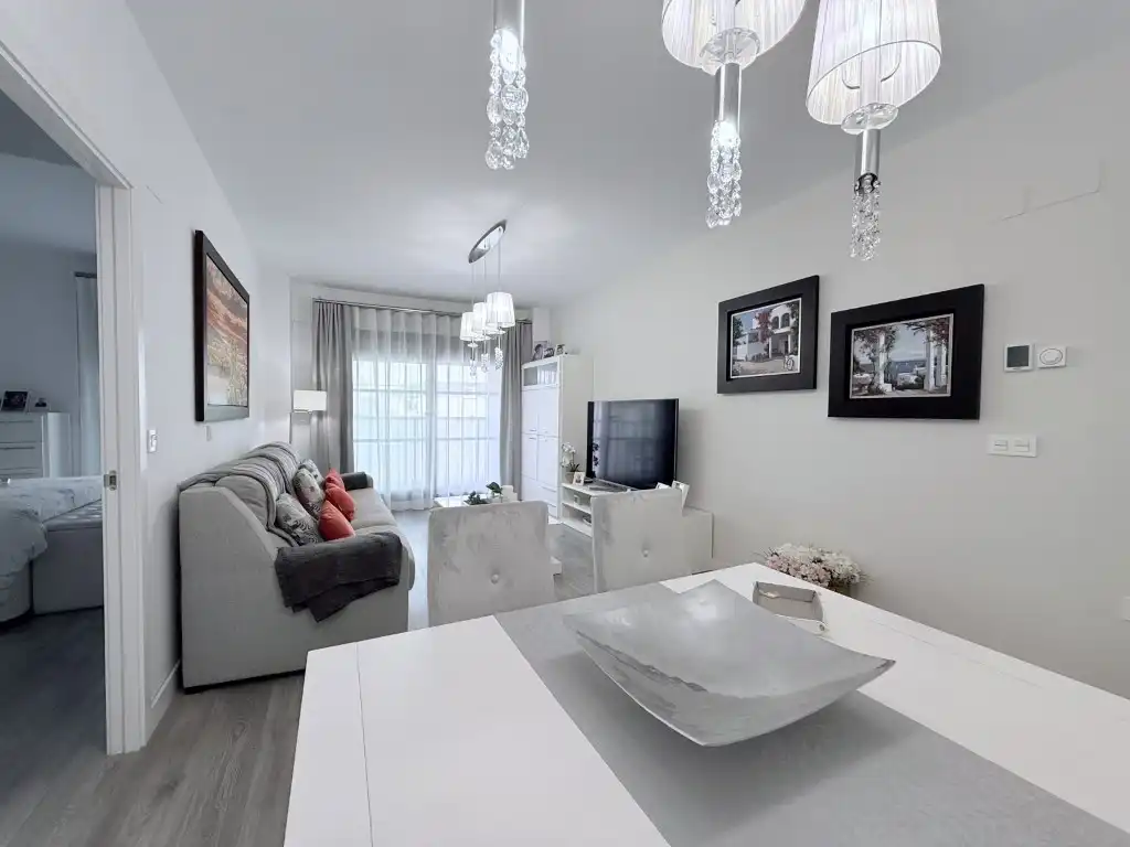 Flat with pool for sale in Calle Escritora Carmen Laforet, imagen 7