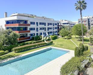 Vista exterior de Pis en venda en Sitges amb Aire condicionat, Terrassa i Balcó