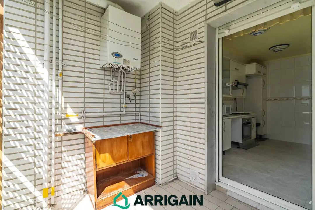 Habitación de Piso en venta en Donostia - San Sebastián  con Calefacción, Terraza y Trastero