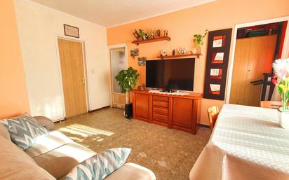 Living room of Flat for sale in Sabadell  with Terrace and Balcony