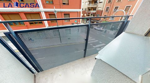 Foto 3 de Piso en venta en Calle Músico Usandizaga, Zorrotza, Bilbao