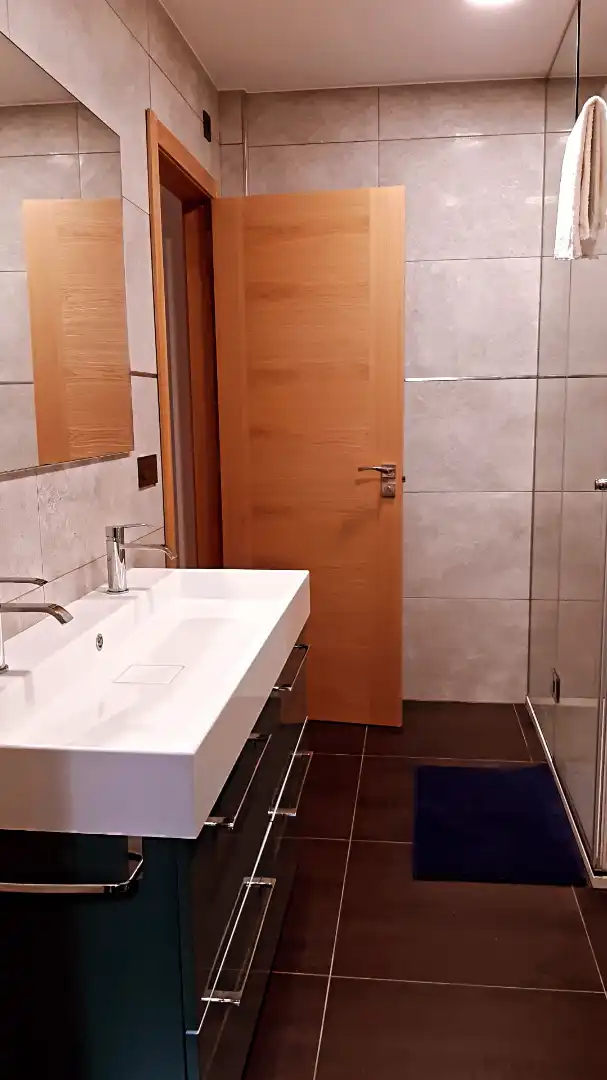 Bany de Pis de lloguer en Santiago de Compostela  amb Calefacció, Moblat i Forn