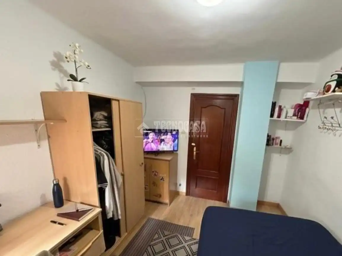 Habitación de Piso en venta en Santander con Calefacción