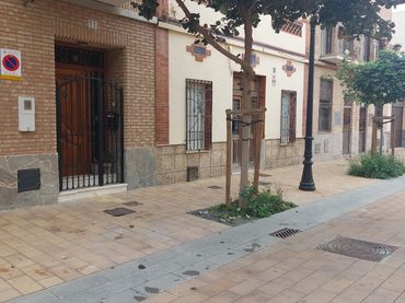 Pis amb balcó en venda a Carrer del Comte d'Almenara