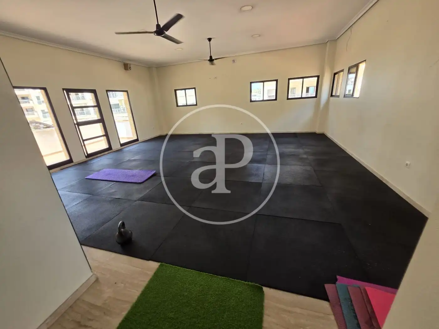 Piso de alquiler en Elche / Elx con Aire acondicionado, Calefacción y Jardín privado