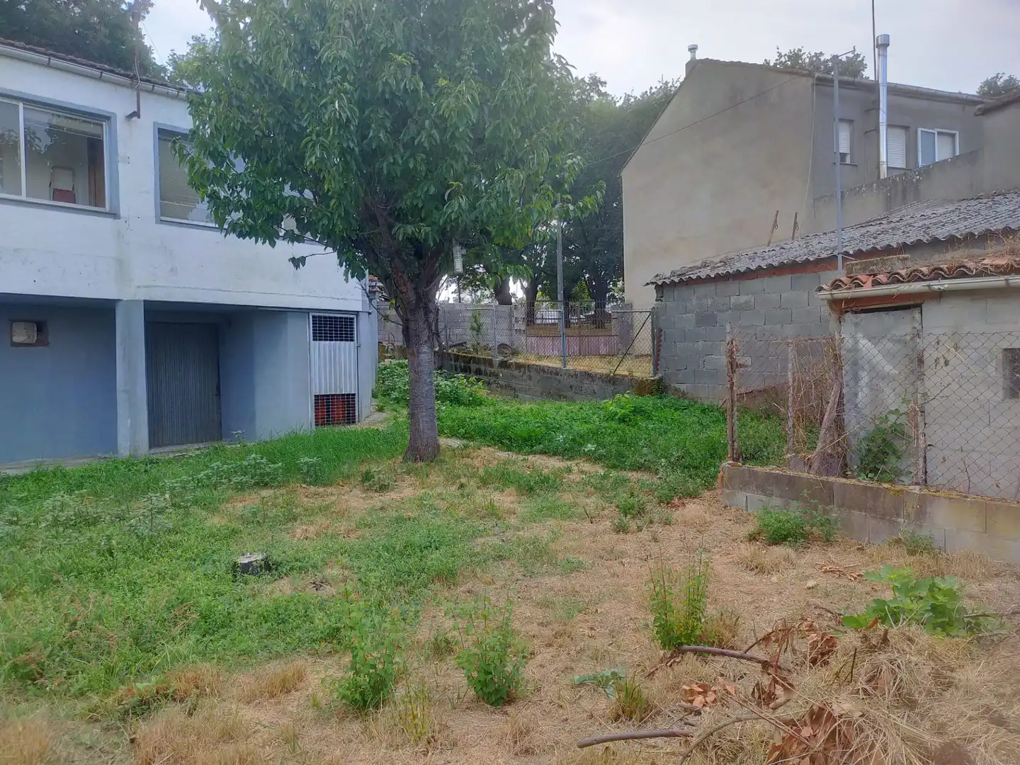 Adossat amb jardí en venda a Barrio Currelos 40, imagen 47