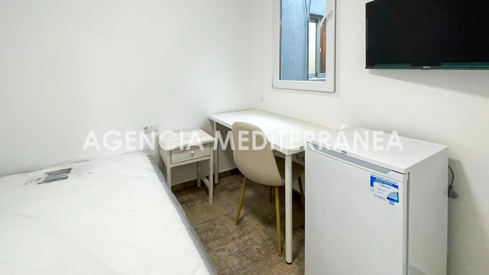 Habitación de Piso para compartir en Burjassot con Amueblado