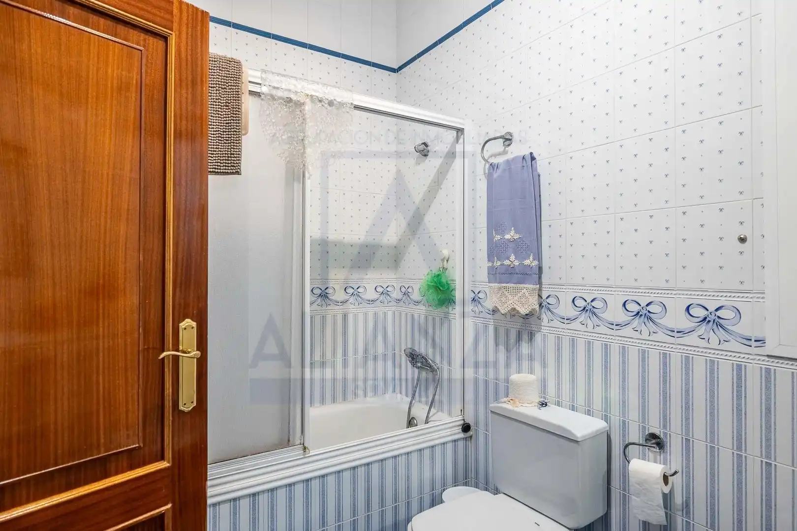 Baño de Casa o chalet en venta en Salteras con Aire acondicionado, Jardín privado y Piscina